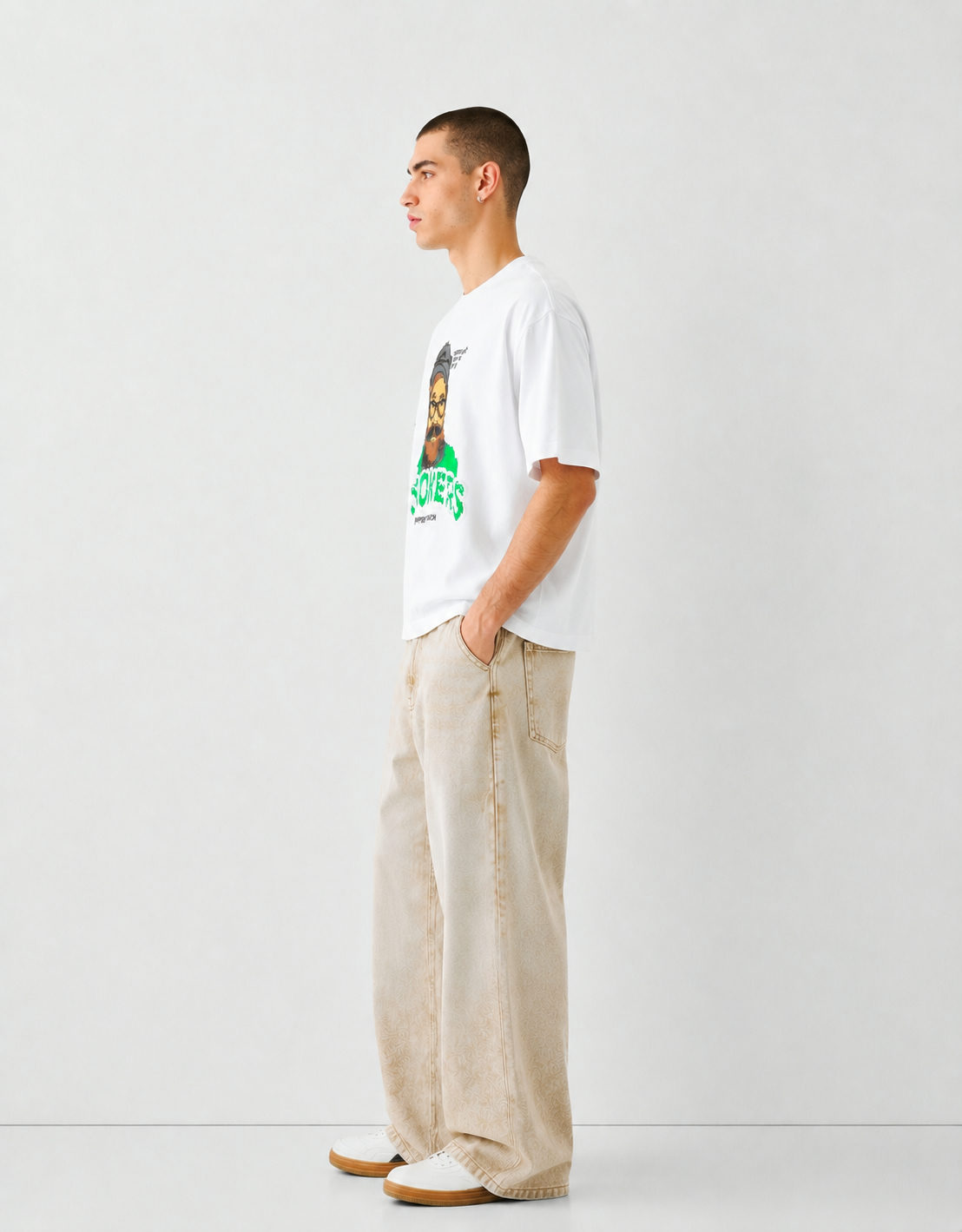 Smokers Graphic Boxy Fit Oversized T-Shirt White - View 3