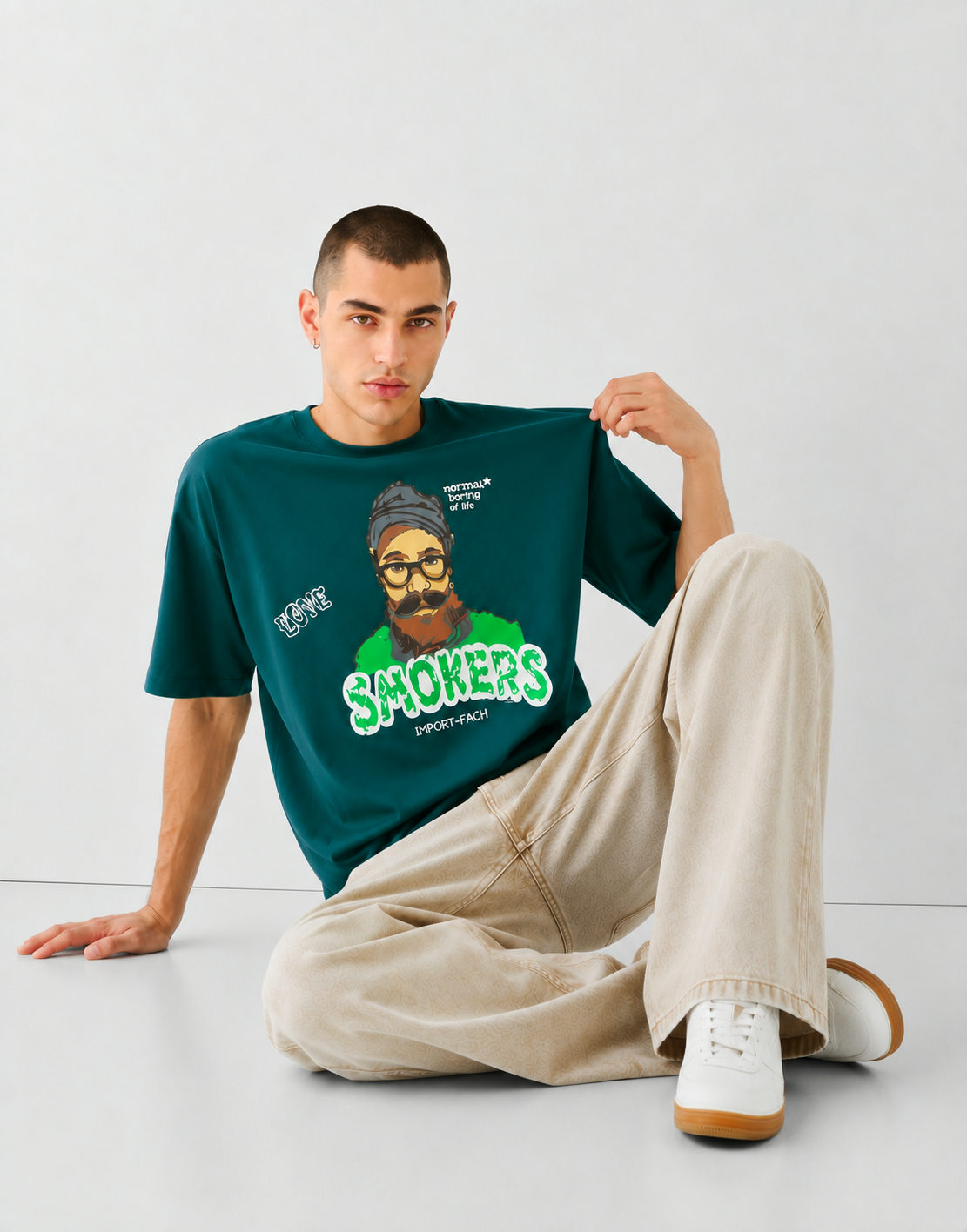 Smokers Graphic Oversized T-Shirt
